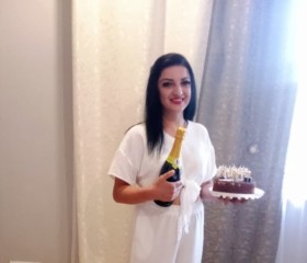 Galya Gelin, 35, Brno