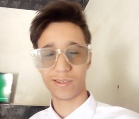 Mr blue, 20, Mehdia