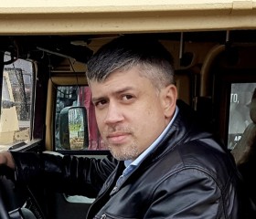 Anton, 43, Moscow