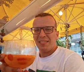 Luis, 46, Queluz