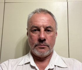 Konstantin, 54, Almaty
