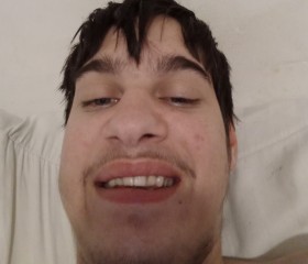 Max, 18, Goeteborg