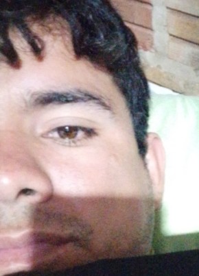 Julio, 24, Paraguay, Ciudad del Este