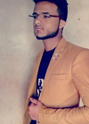 Hussam, 29, France, Paris