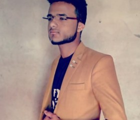 Hussam, 29, Paris