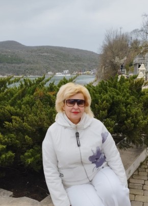 Elena, 61, Russia, Novorossiysk
