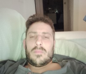 Ale, 35, Rimini