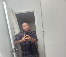 Mickey checkosis, 34, Edmonton