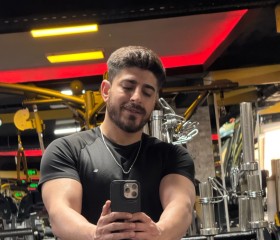 Osman, 30, Istanbul