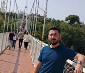 Adalat, 30, Ottawa