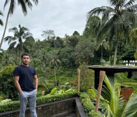 Shakhzod, 28, Dubai