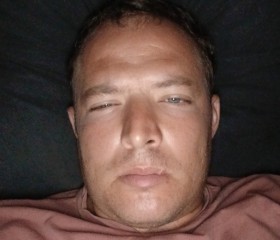 Max, 30, Milano