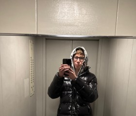 Mikhail, 18, Bern