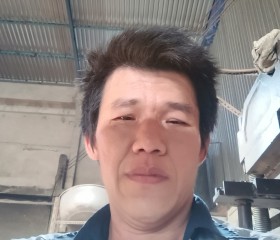 Qui, 44, Ho Chi Minh City