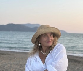 Yuliya, 55, Moscow