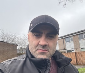 Sergey, 41, Bristol