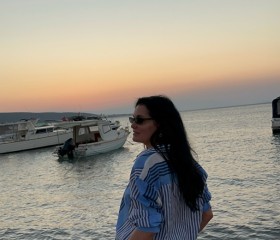 Lyutsiya, 41, Philadelphia