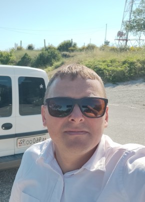 Mikhail, 41, Russia, Sevastopol