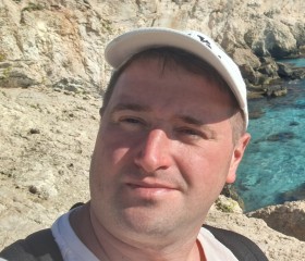 Dmitriy, 37, Turku